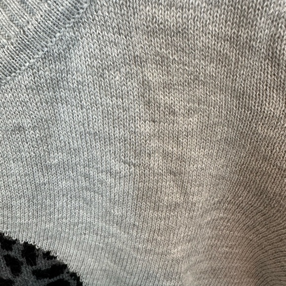 Saks Fifth Avenue Lightweight Crewneck Skull Sweater Heather Grey SZ Large - Picture 7 of 12